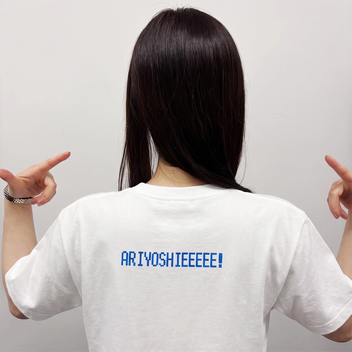 有吉ぃぃeeeee！ 名場面Tシャツ 猫に噛まれる有吉2026 Lサイズ